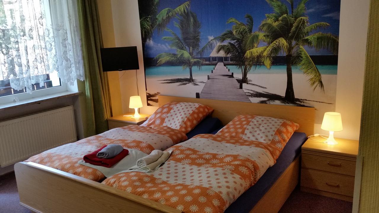 Hotel-Pension Dressel 바멘스타이나크 외부 사진
