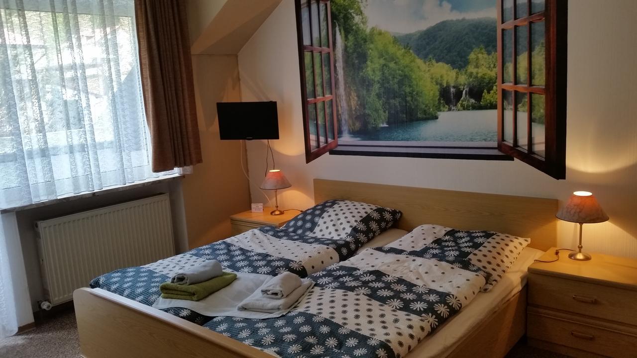 Hotel-Pension Dressel 바멘스타이나크 외부 사진